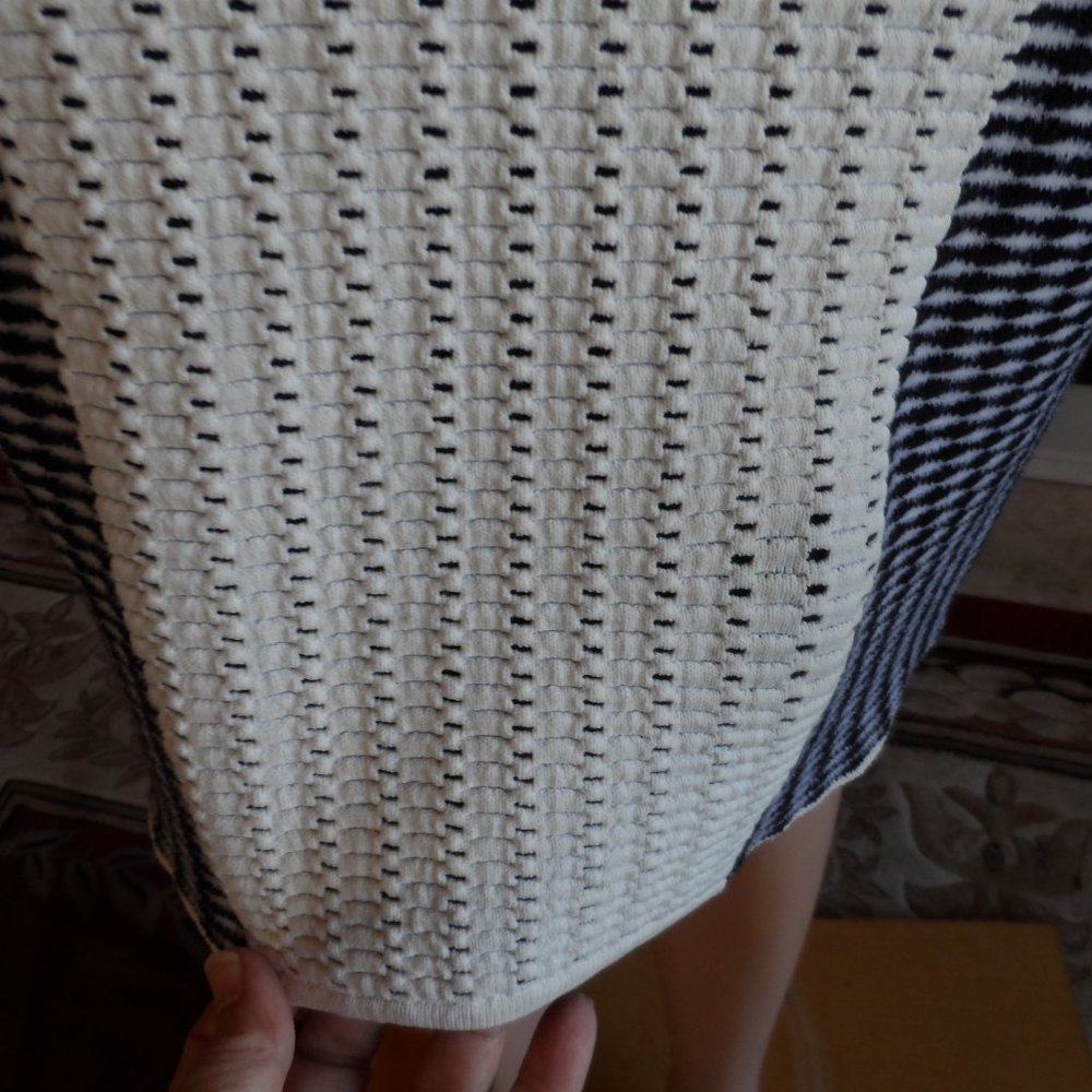 Opening Ceremony Ivory/Black Pointelle Knit Body-Con Dress Size XS - Picture 11 of 16